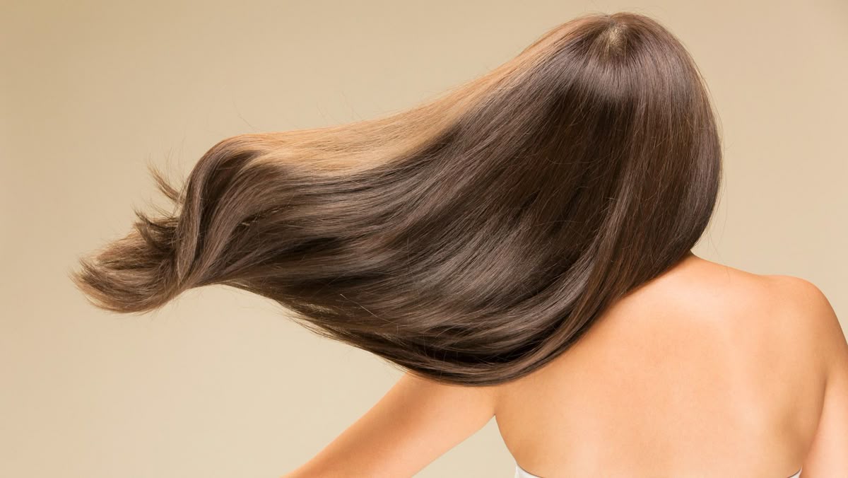 The Ultimate Guide to Hair Health: Tips, Diet, and Remedies for Stronger, Shinier Hair
